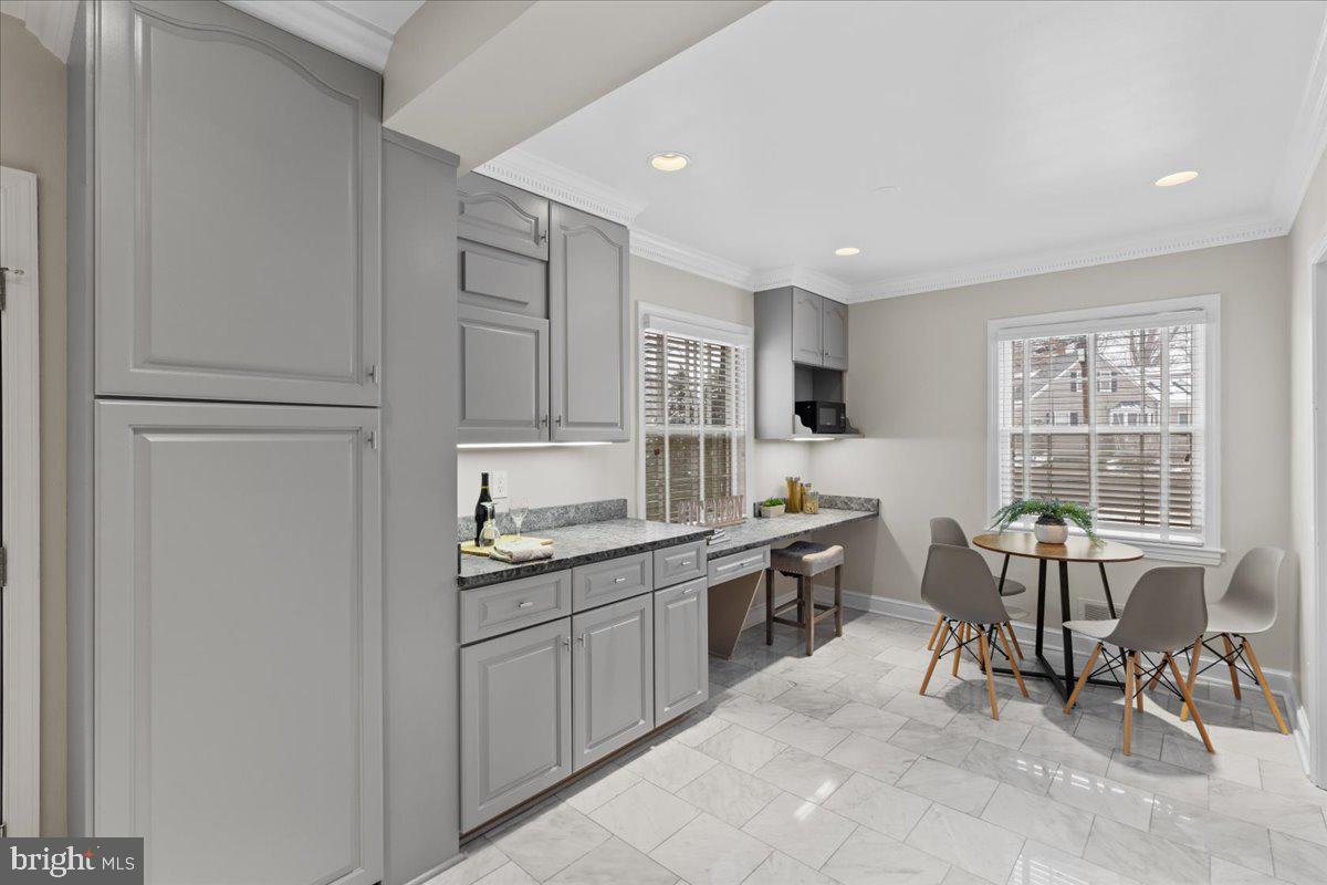 AURORA HILLS - Residential