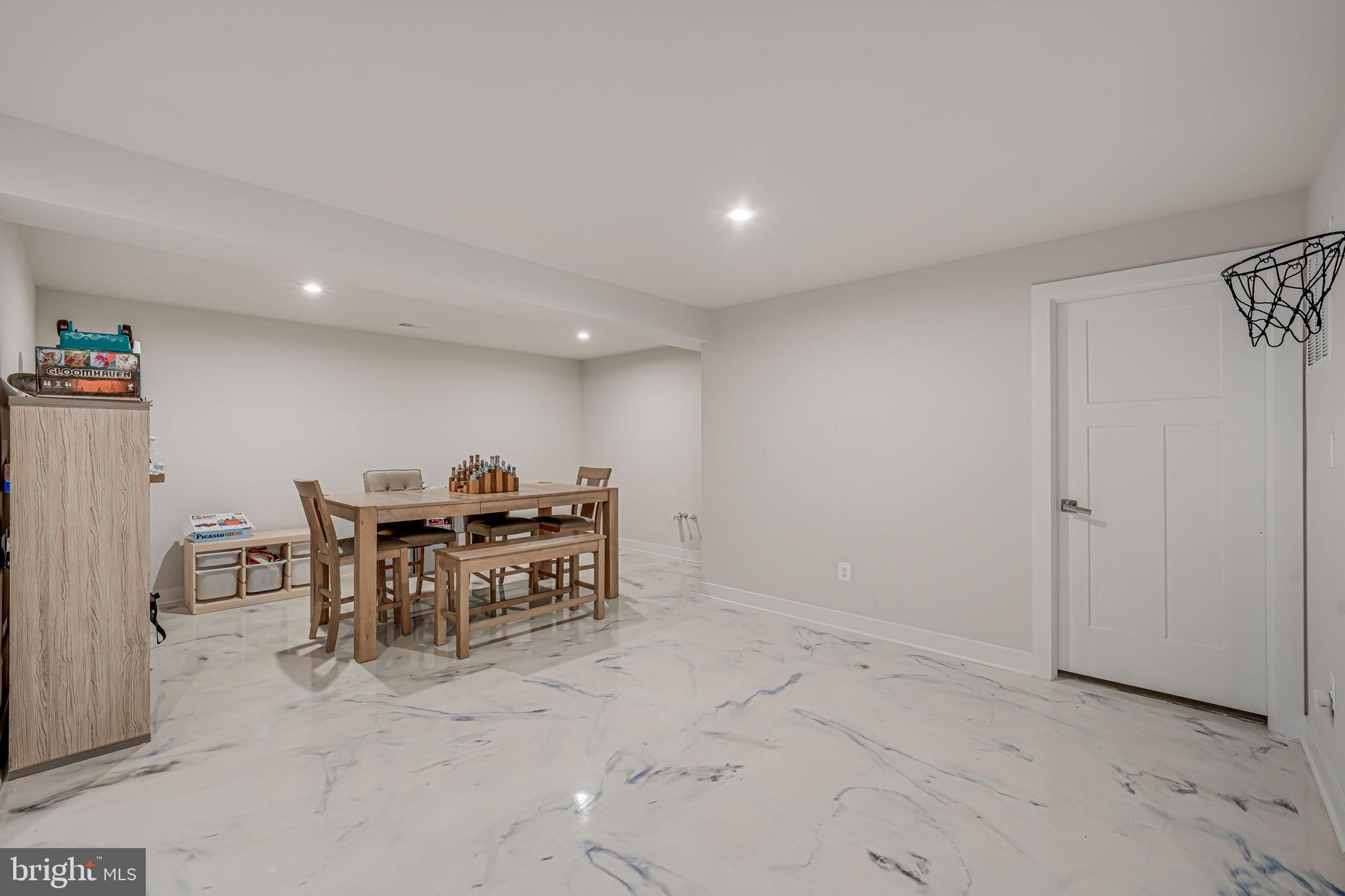 ONVILLE ESTATES - Residential