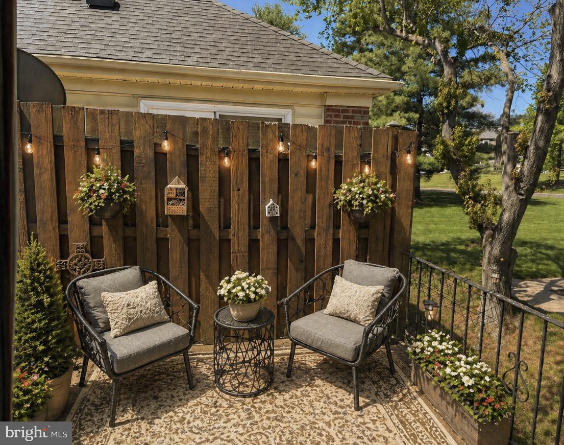 CHATHAM VIL OF TOW - Residential