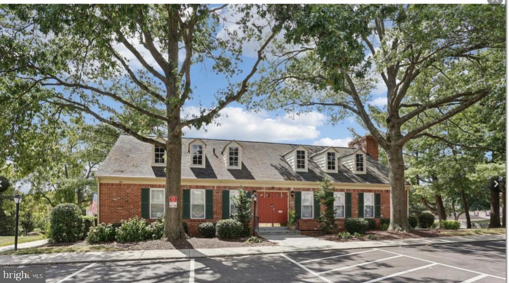 CHATHAM VIL OF TOW - Residential