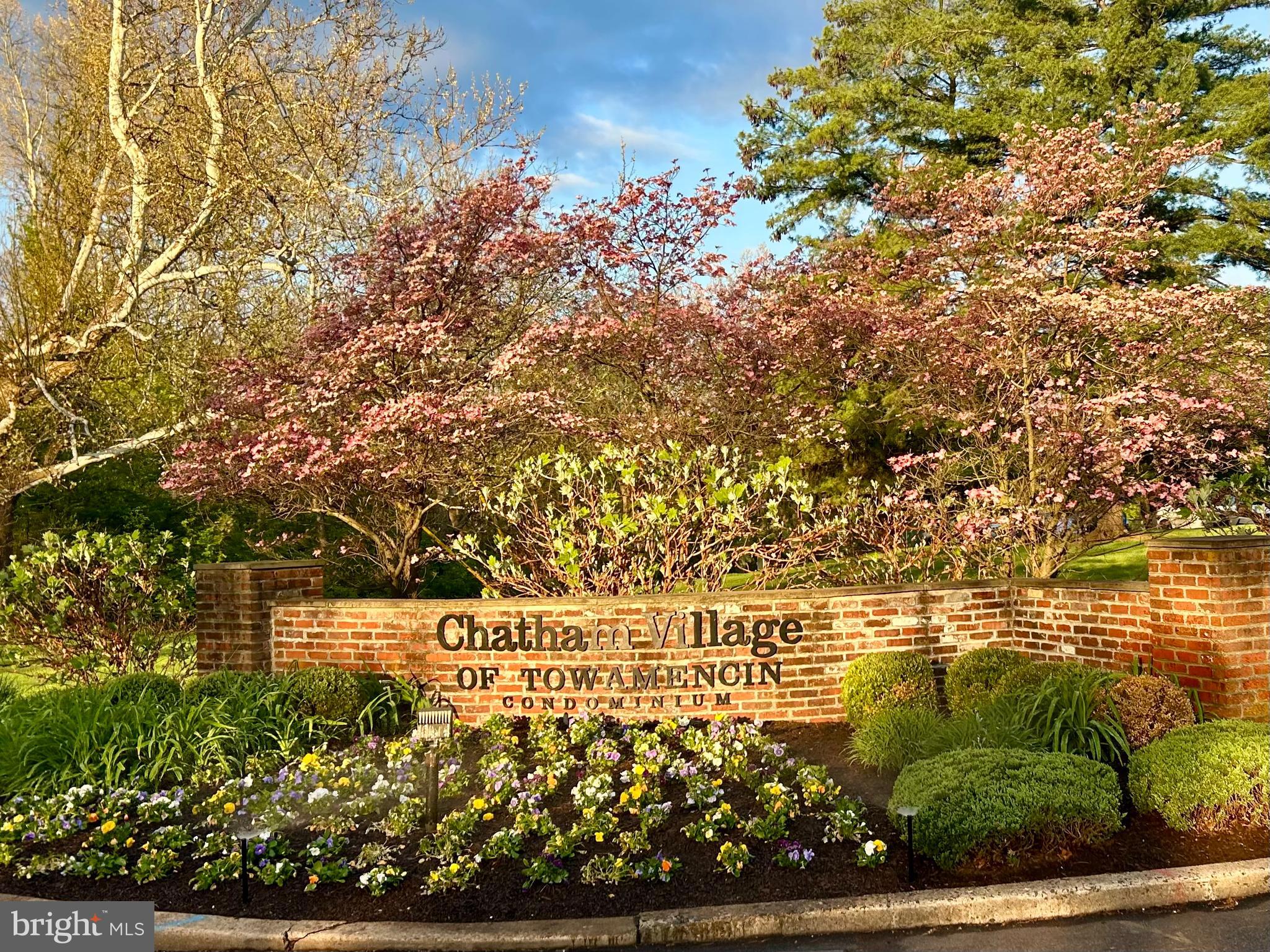 CHATHAM VIL OF TOW - Residential