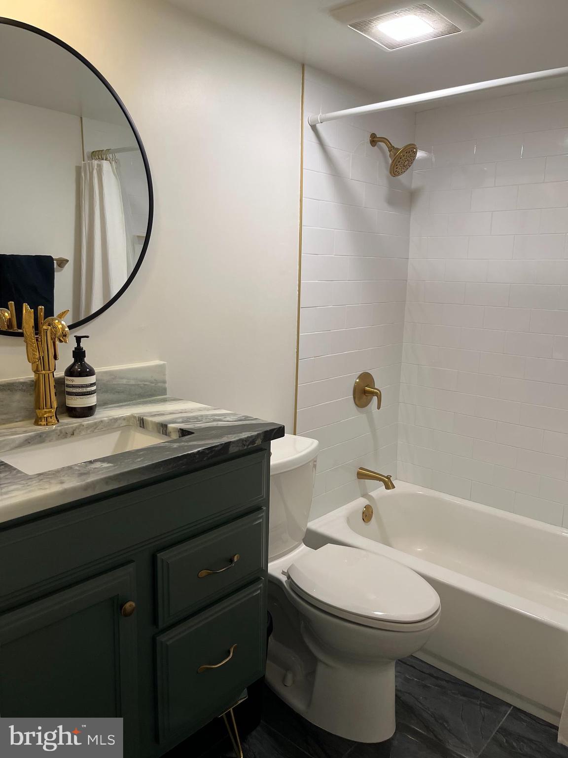 CHATHAM VIL OF TOW - Residential