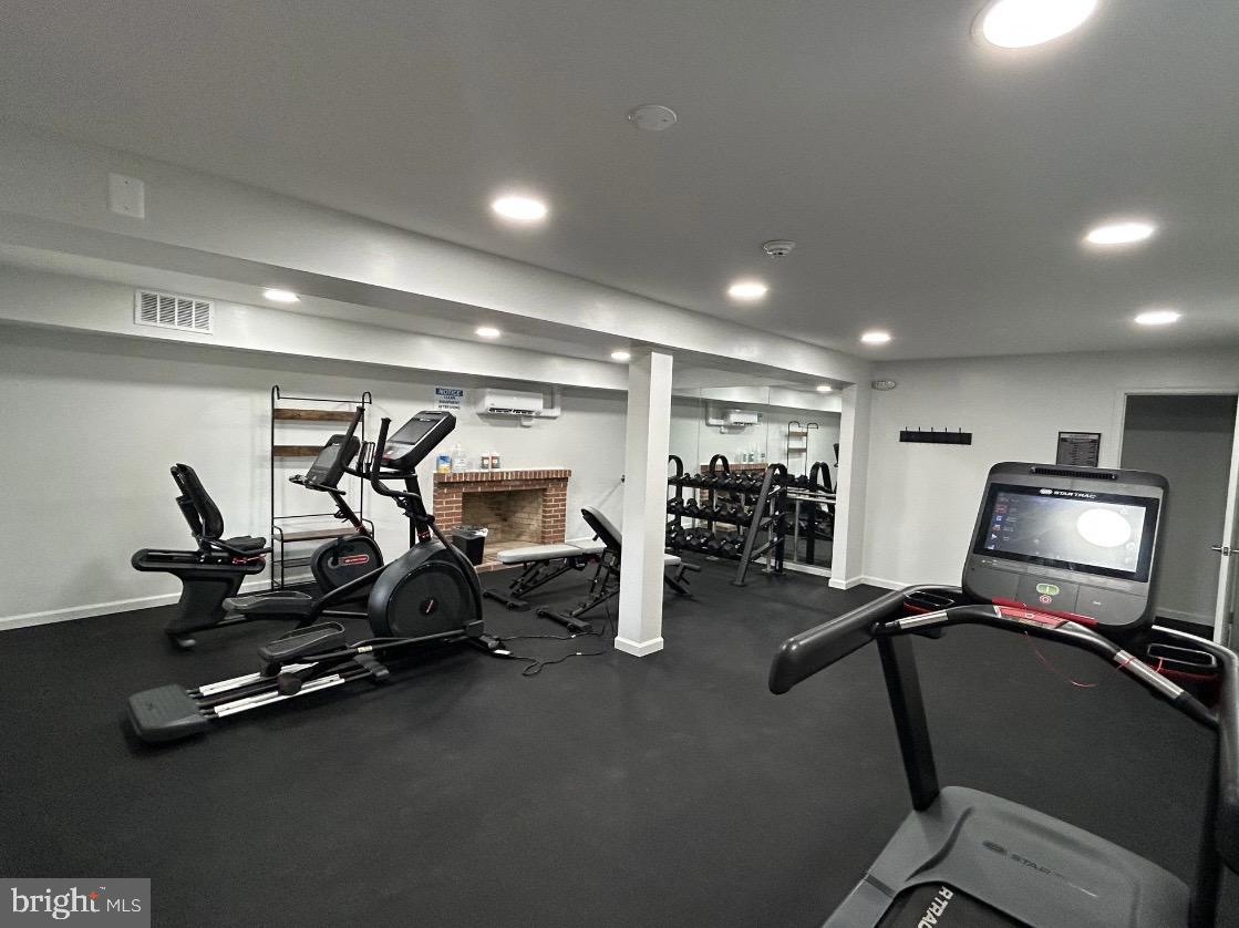 CHATHAM VIL OF TOW - Residential