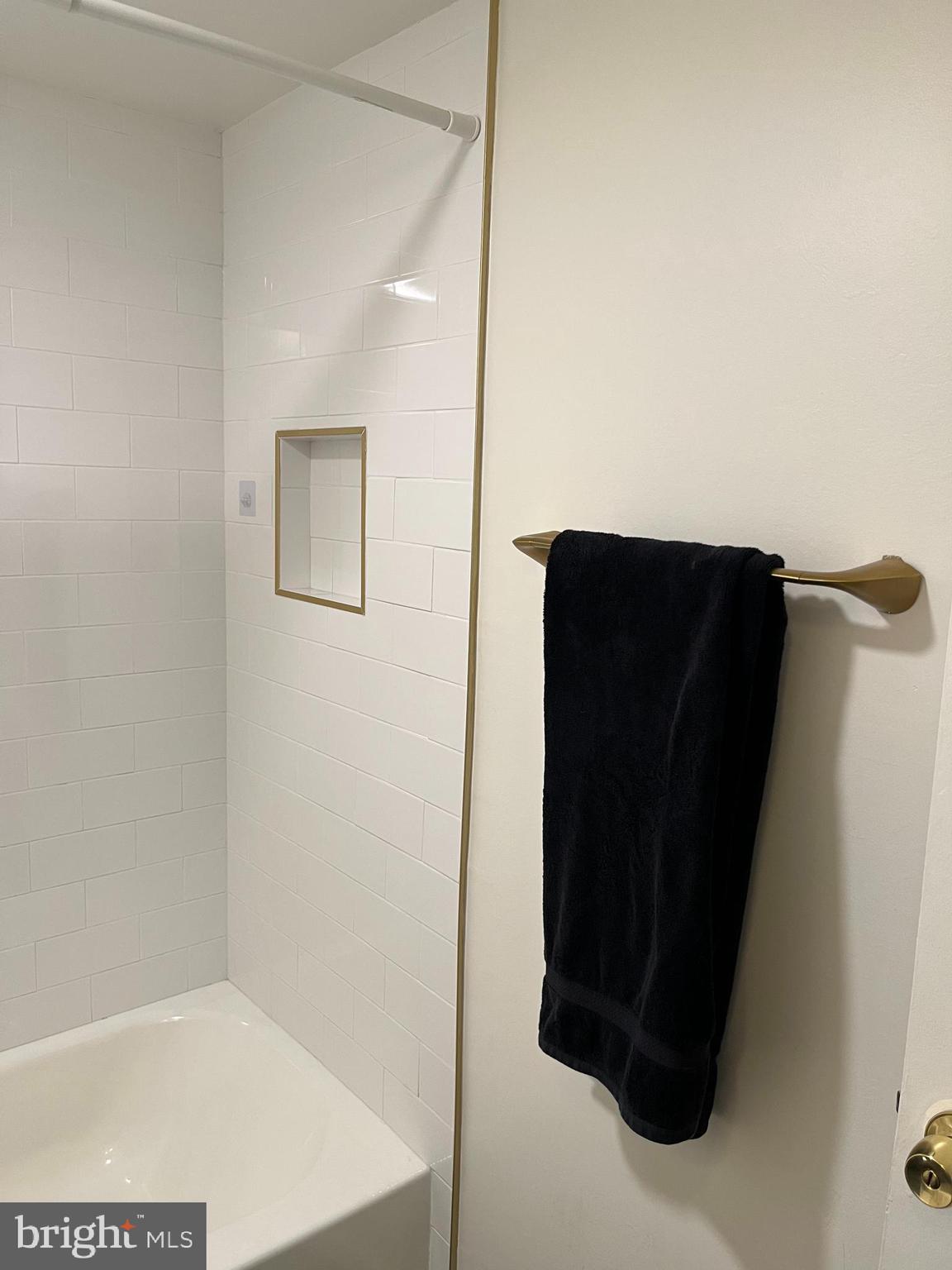 CHATHAM VIL OF TOW - Residential