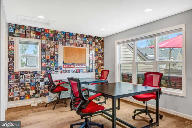 WEST OAKS CORNER - Residential Lease