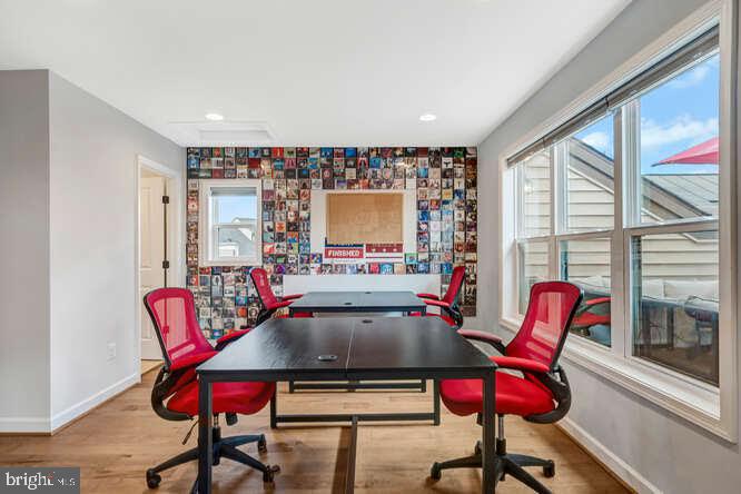 WEST OAKS CORNER - Residential Lease