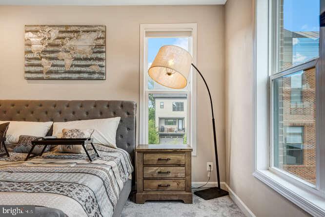 WEST OAKS CORNER - Residential Lease