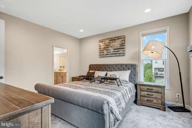 WEST OAKS CORNER - Residential Lease