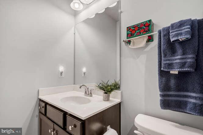 WEST OAKS CORNER - Residential Lease