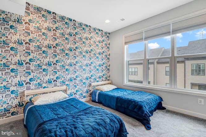 WEST OAKS CORNER - Residential Lease