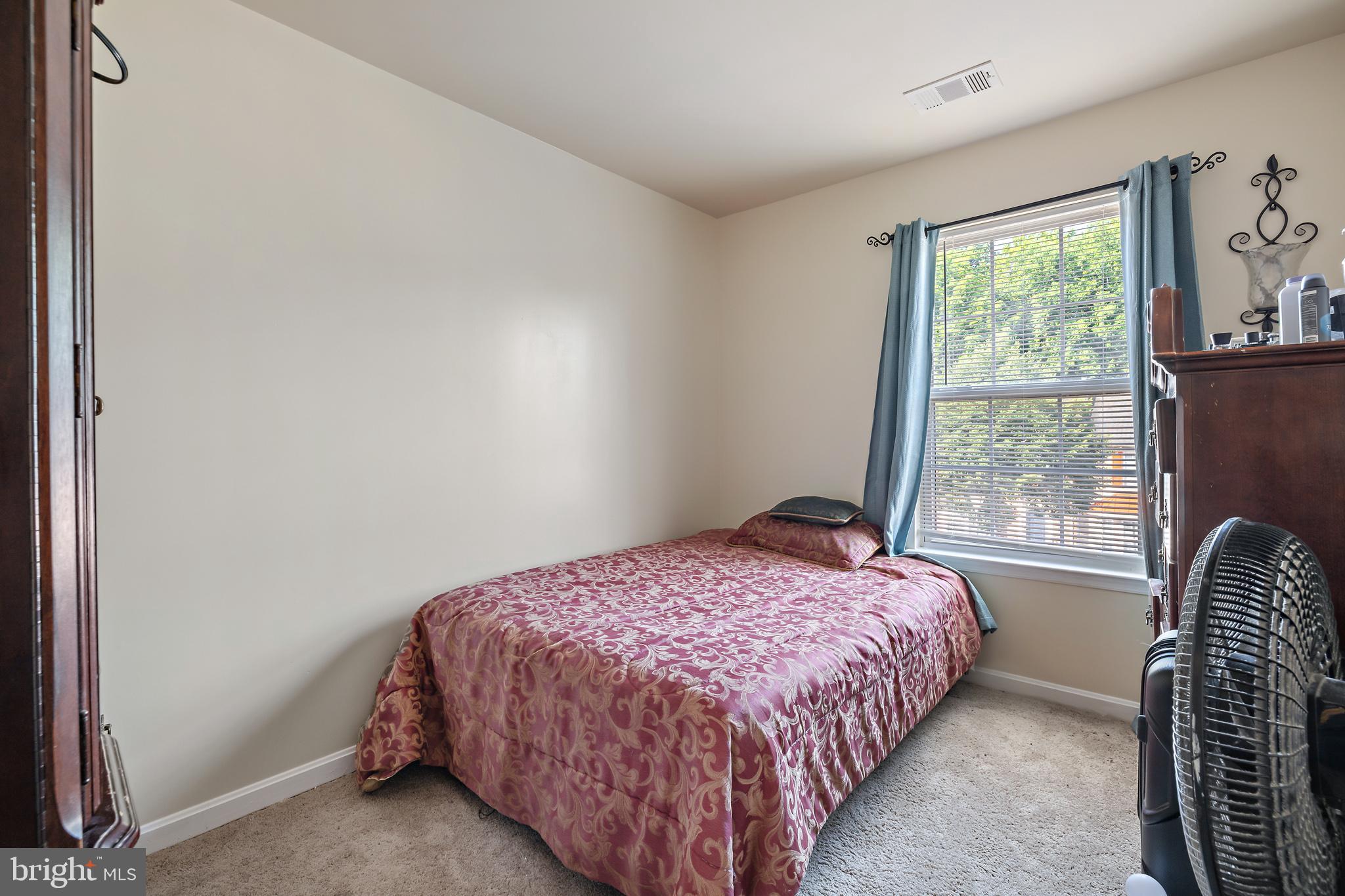 LONDON WOODS - Residential