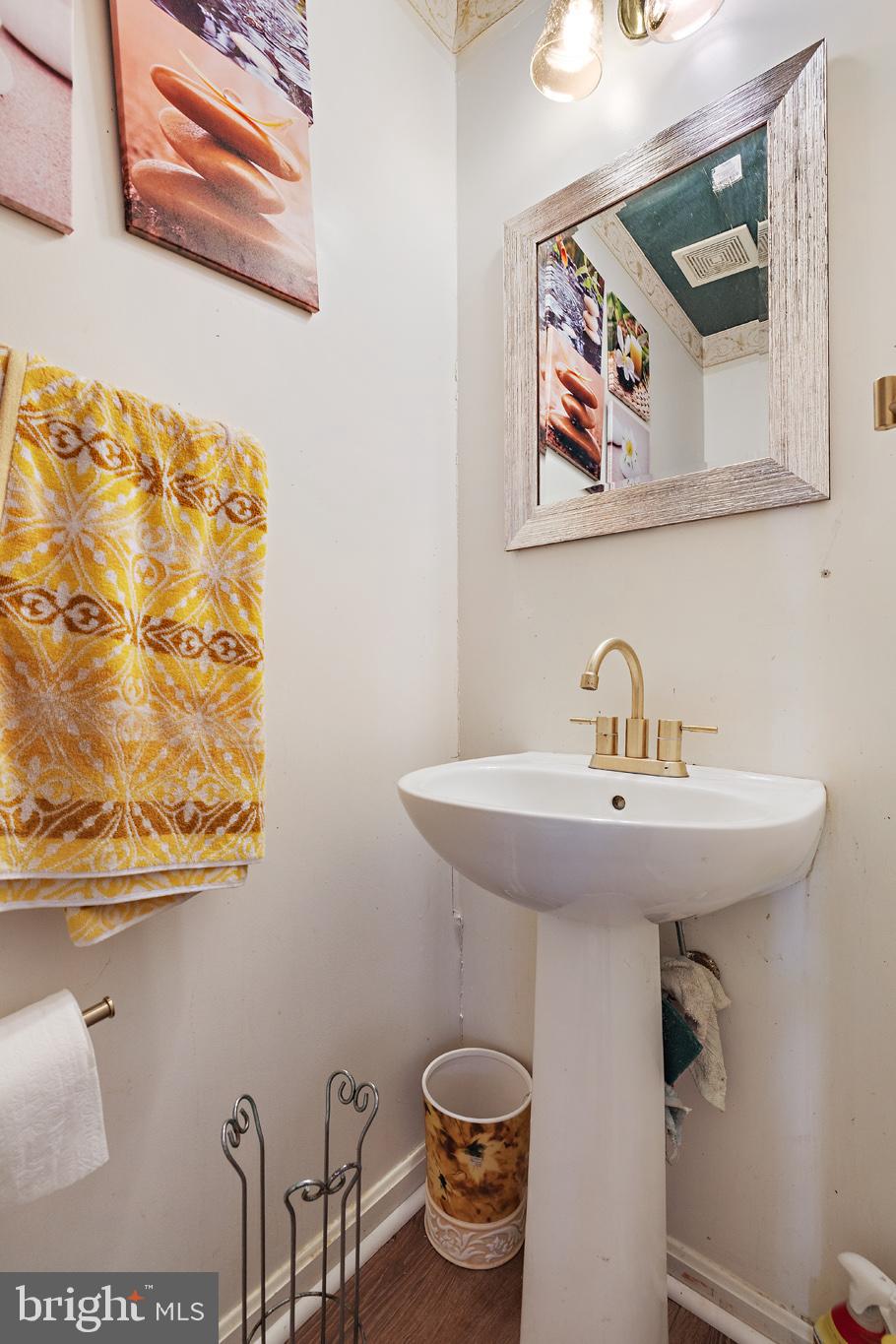 LONDON WOODS - Residential