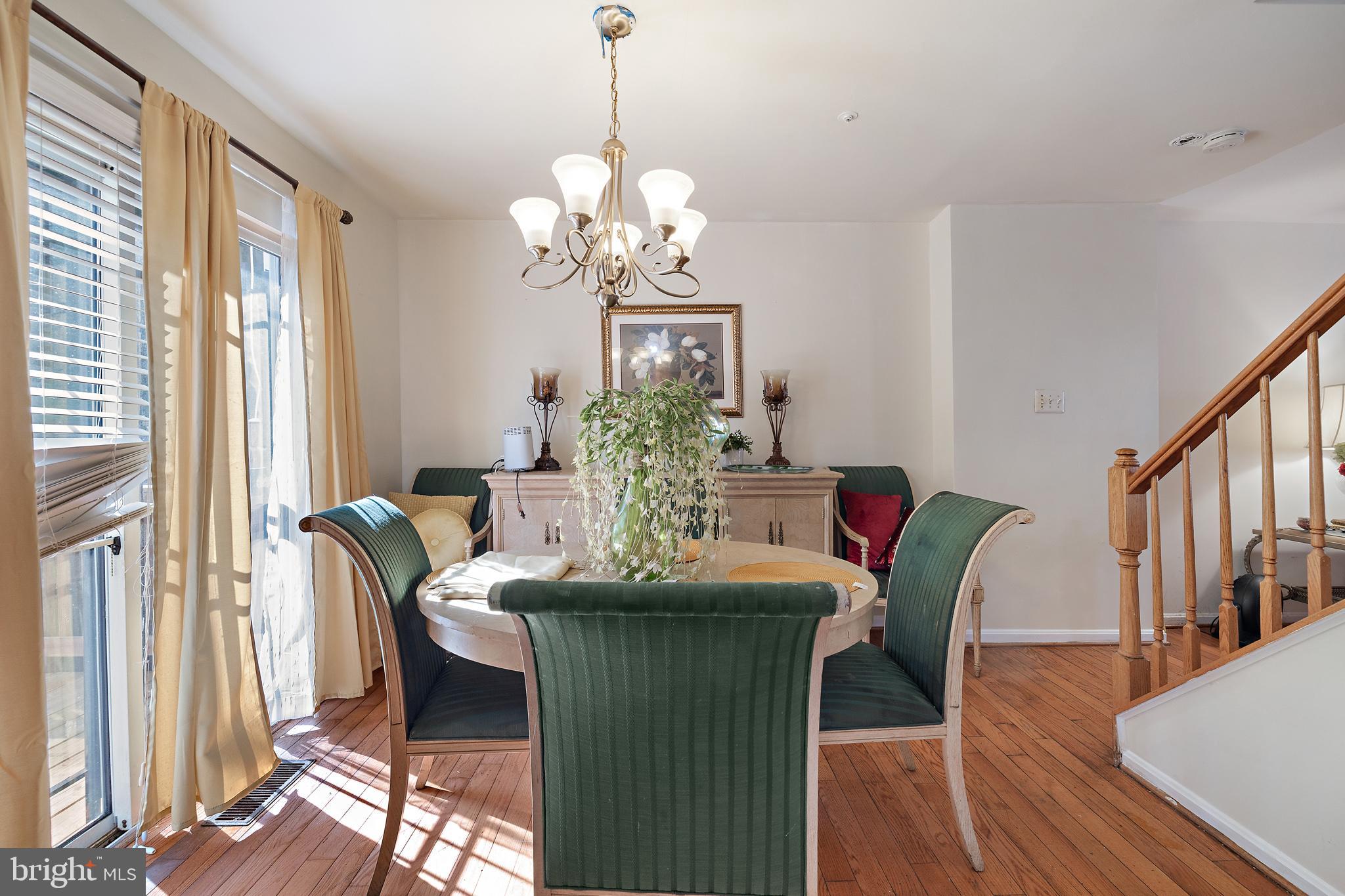 LONDON WOODS - Residential