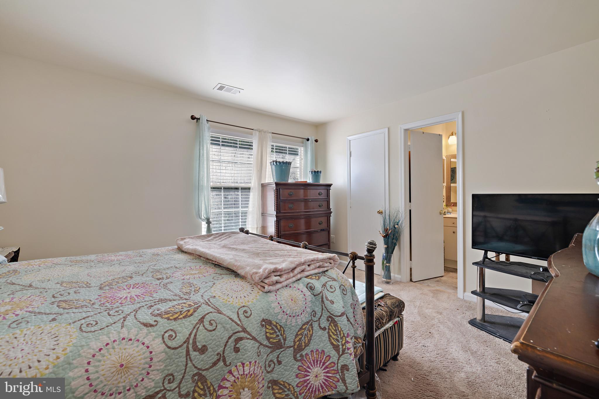 LONDON WOODS - Residential