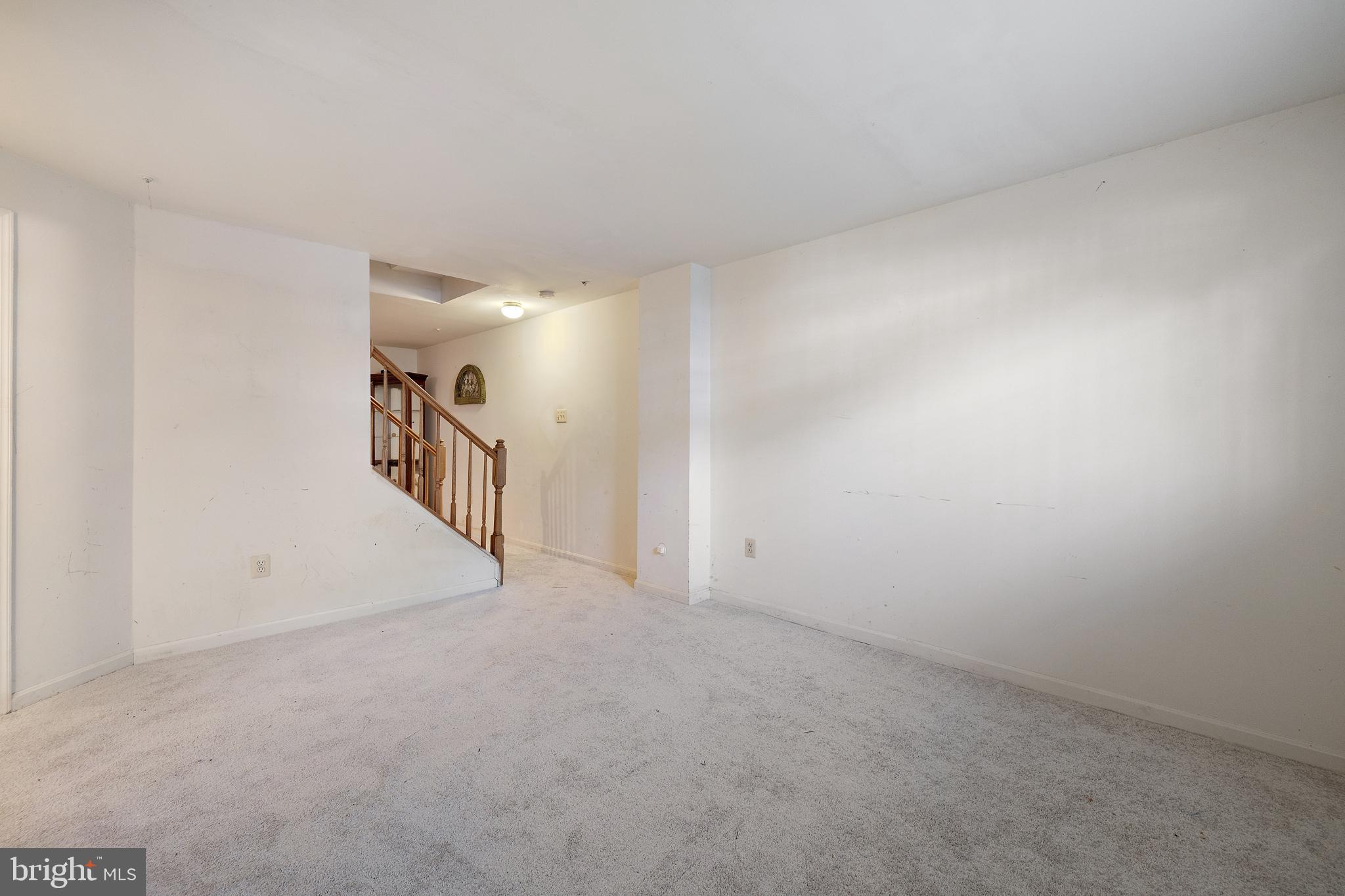 LONDON WOODS - Residential