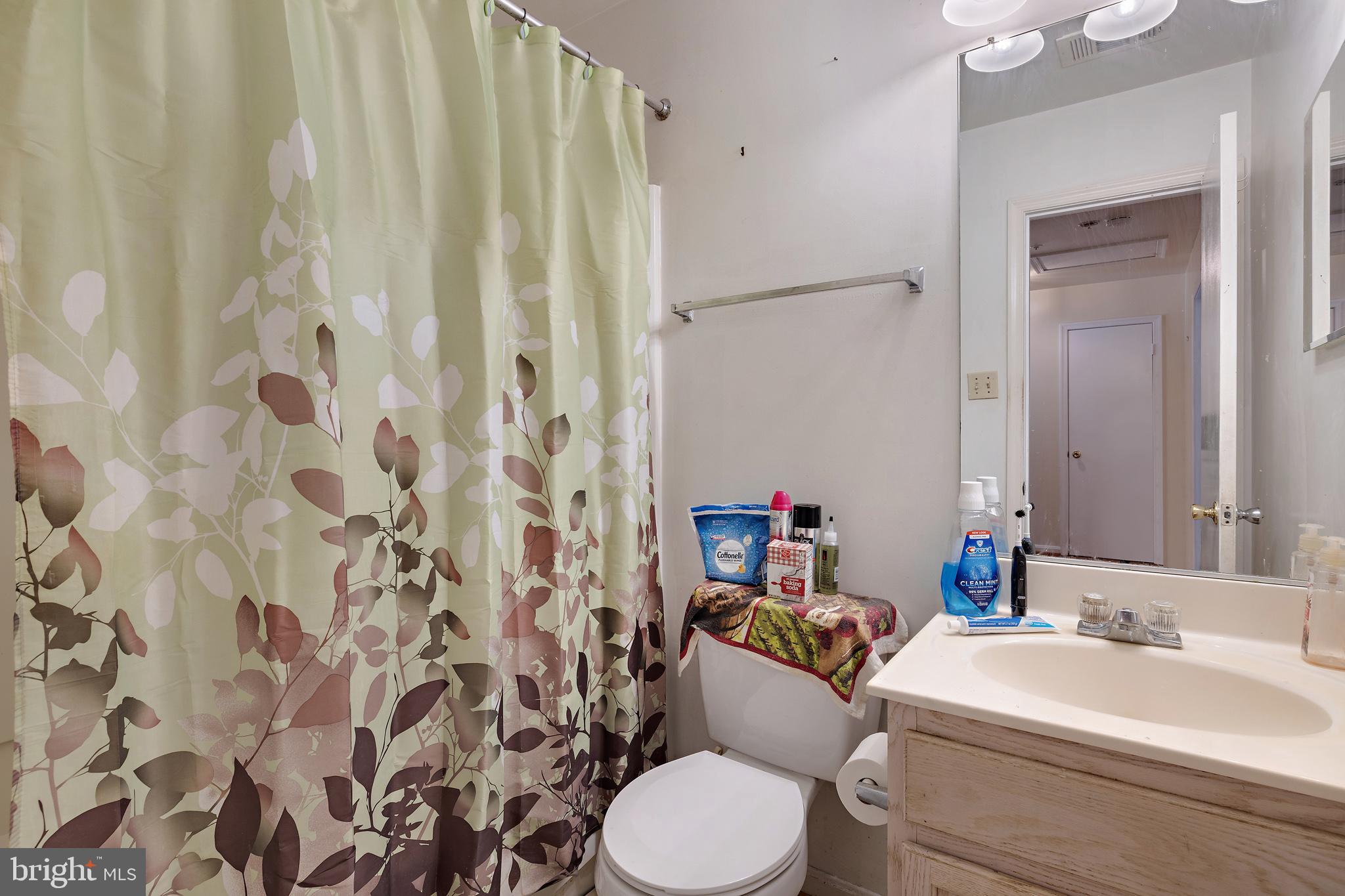 LONDON WOODS - Residential