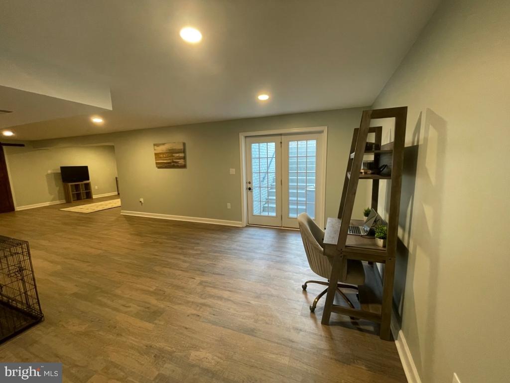 BROOKFIELD - Residential