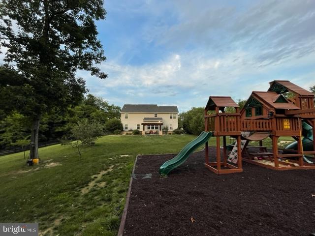 BROOKFIELD - Residential