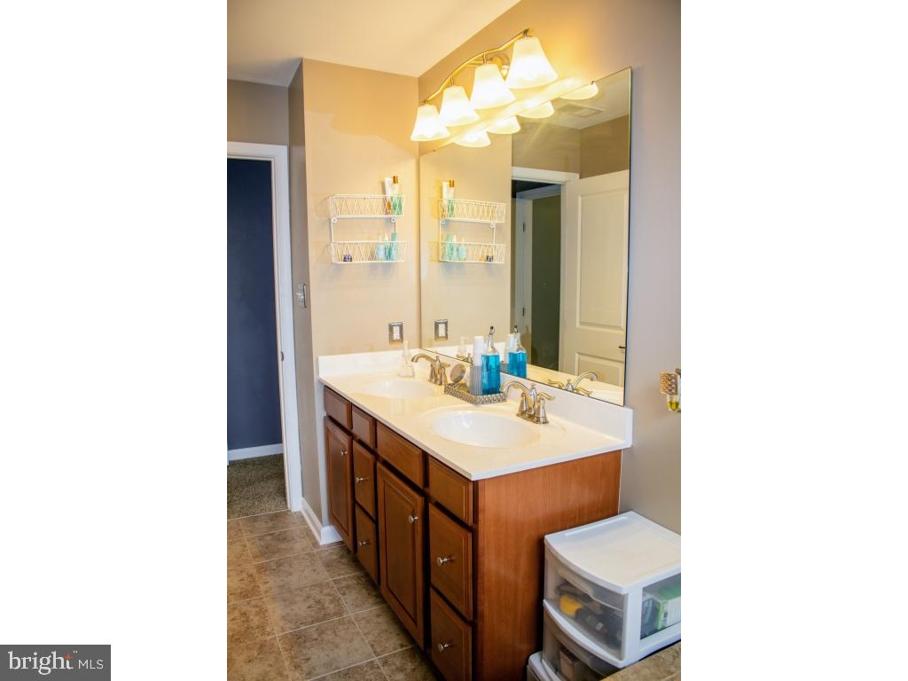 BROOKFIELD - Residential