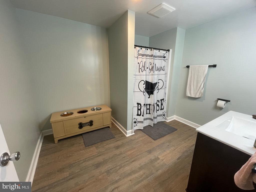 BROOKFIELD - Residential