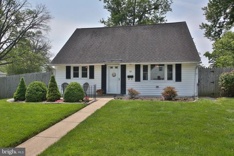 82 2ND AVENUE PHOENIXVILLE PA 19460