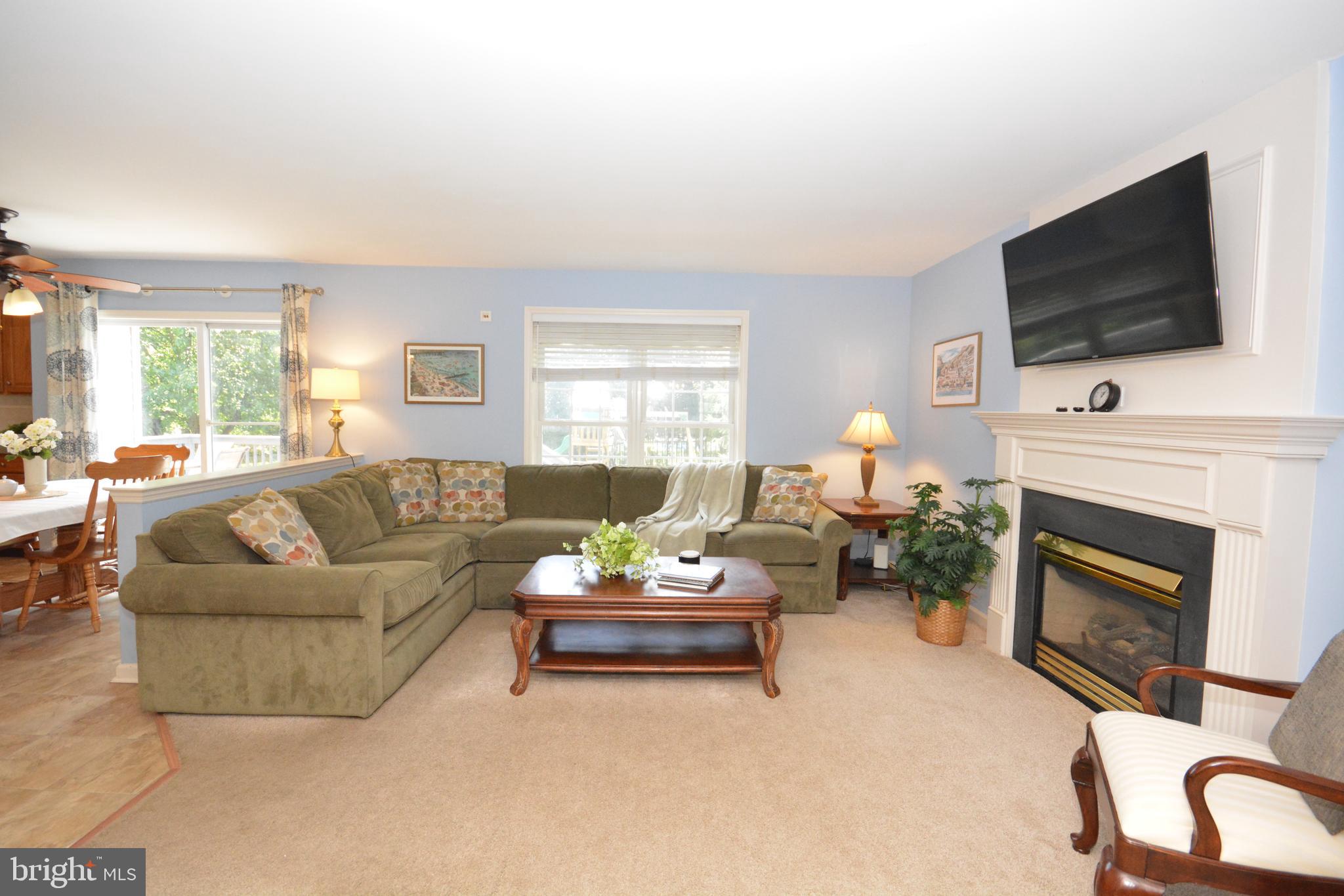321 COVENTRY LANE