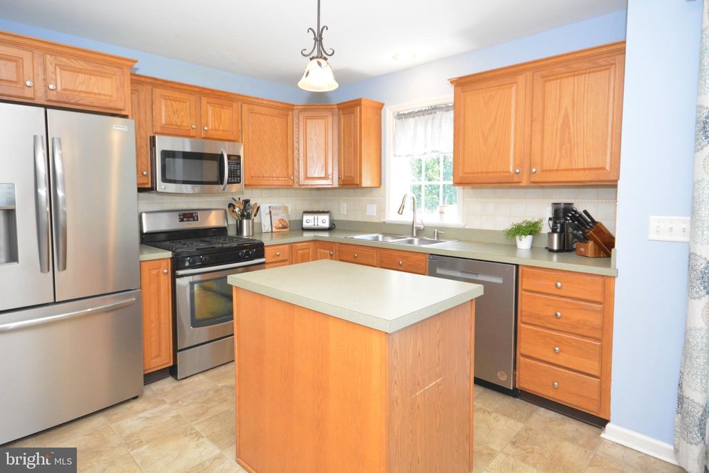 Photo of 321 Coventry Lane, LITITZ, PA 17543 (MLS # PALA2071990)