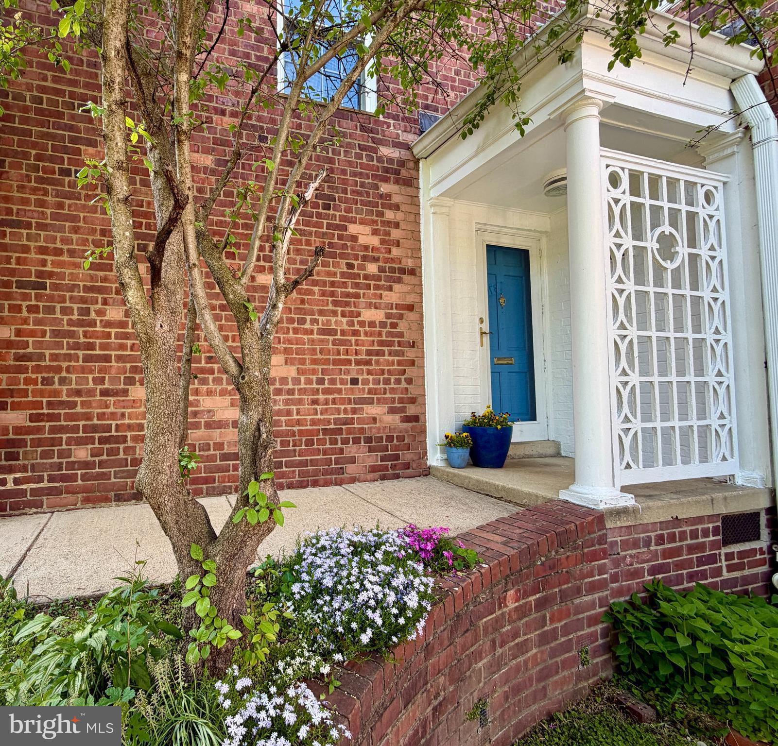 3702 VALLEY DRIVE 516-37