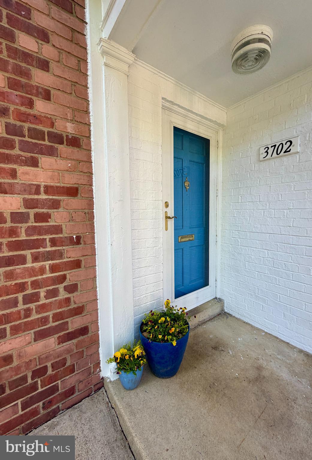 3702 VALLEY DRIVE 516-37
