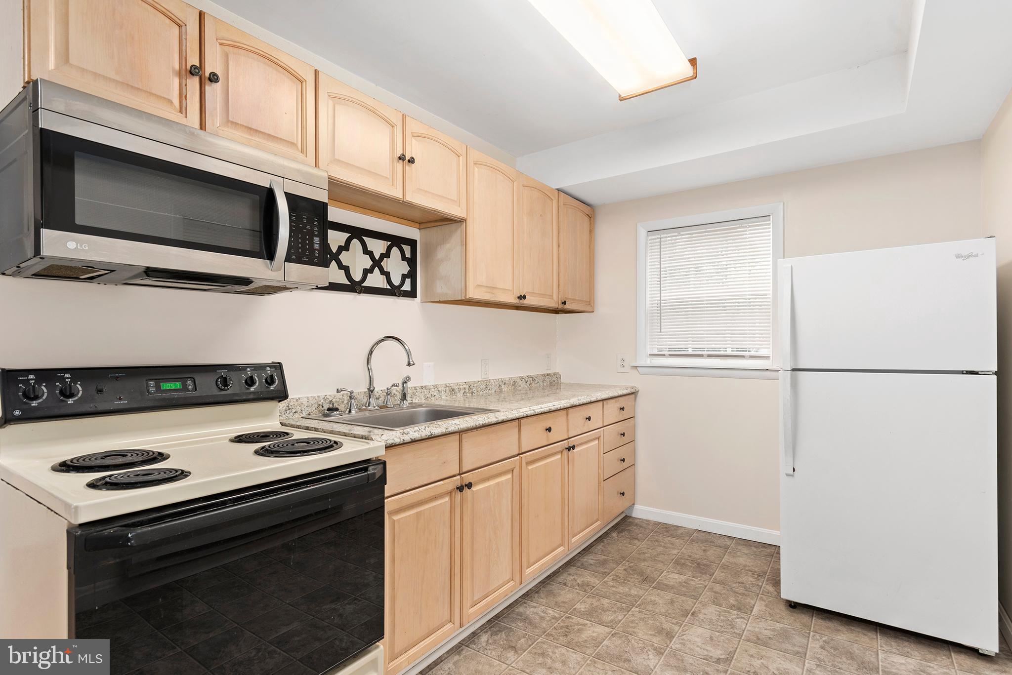 FAIRLEE - Residential Income