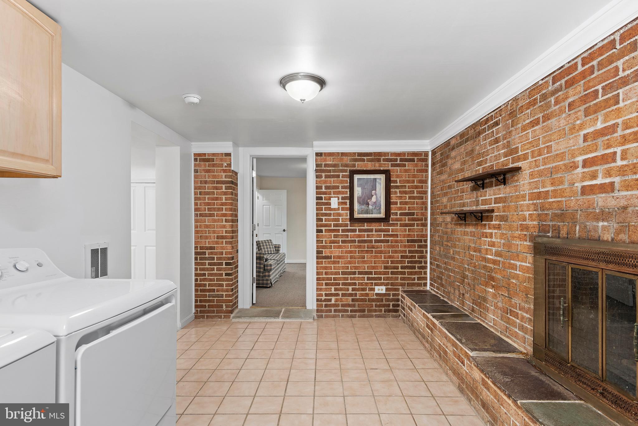 FAIRLEE - Residential Income