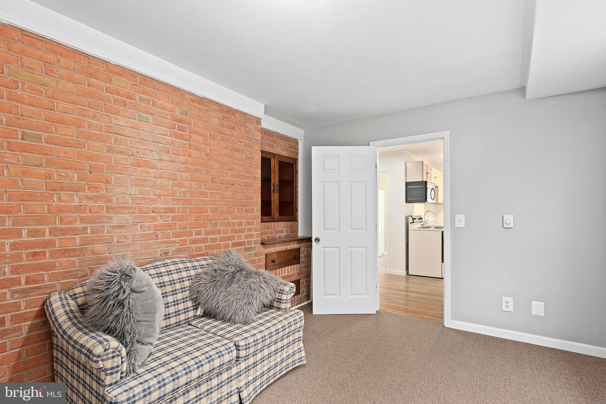 FAIRLEE - Residential Income