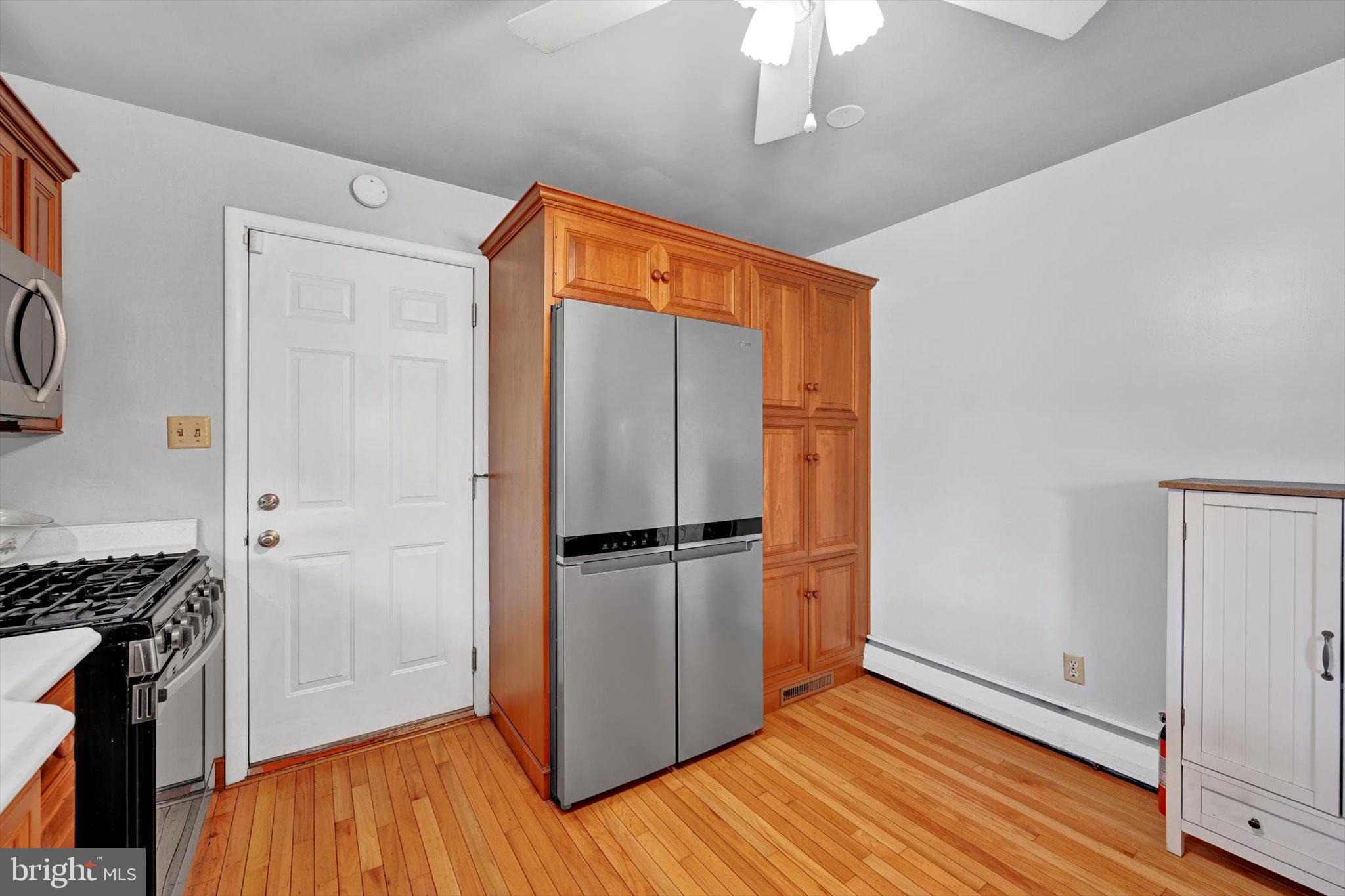 CRESTWOOD - Residential