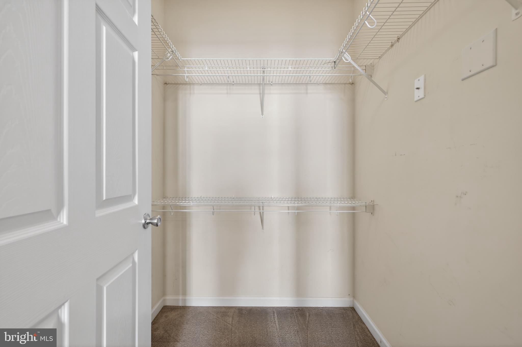 KENTLANDS - Residential