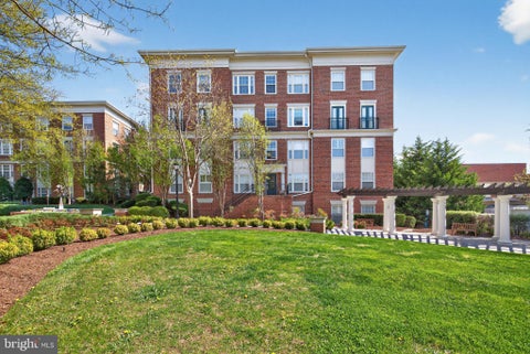 Condo For Sale - 31 Booth Street #358<br/> GAITHERSBURG, MD 20878