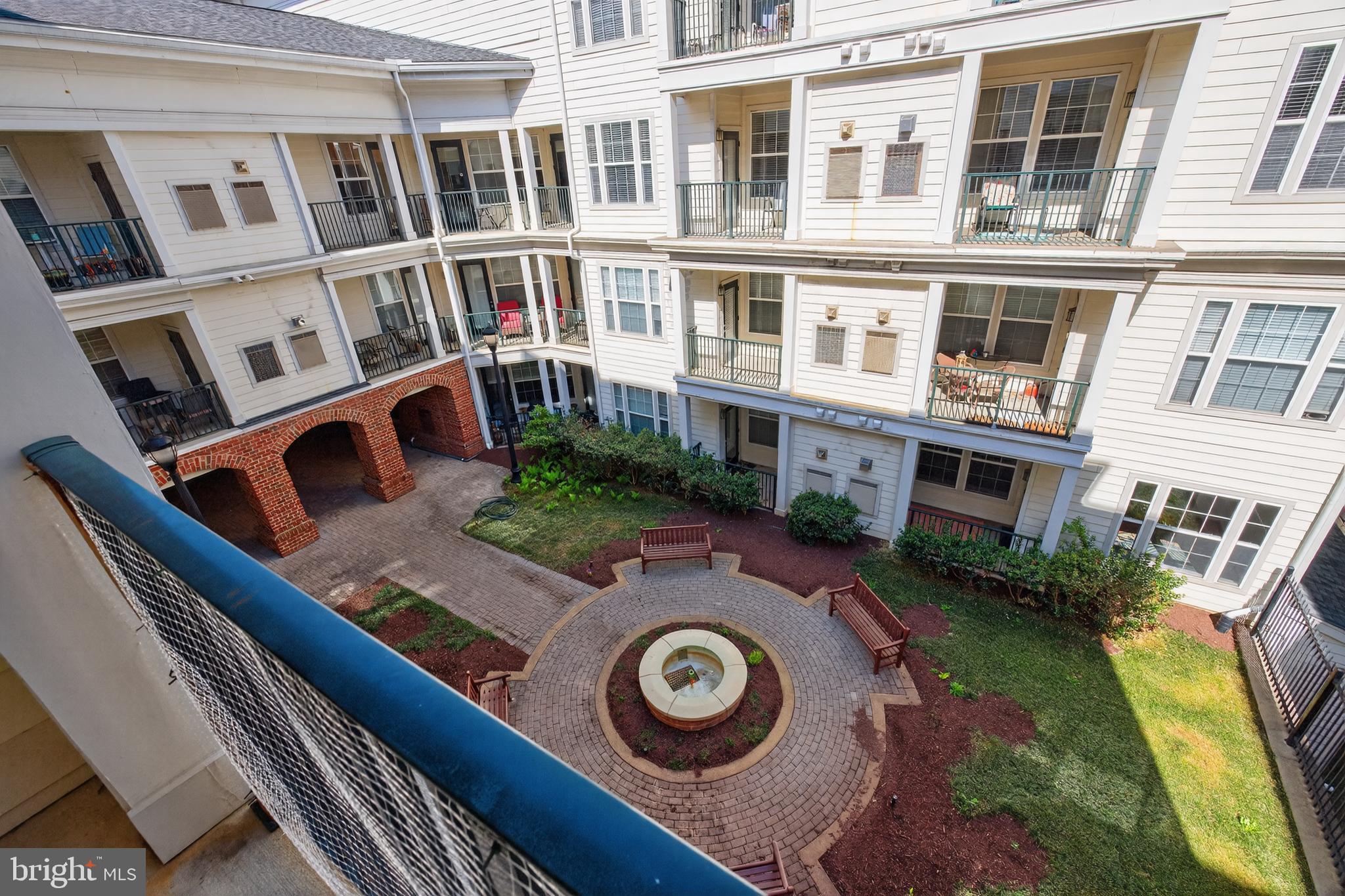 KENTLANDS - Residential