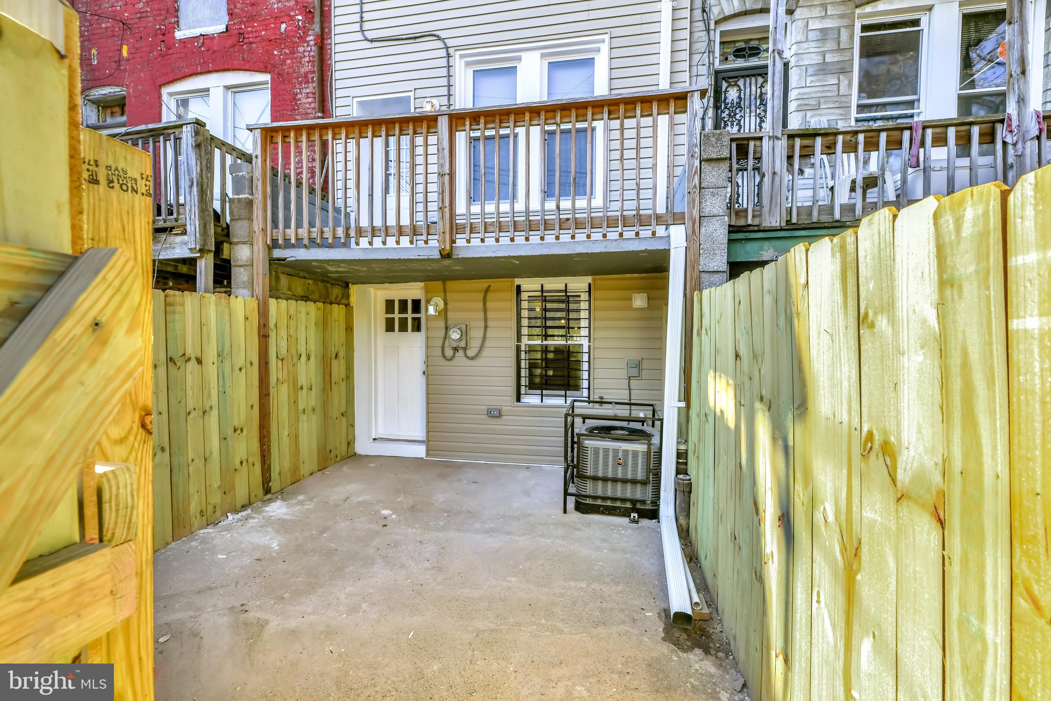 MCELDERRY PARK - Residential Lease