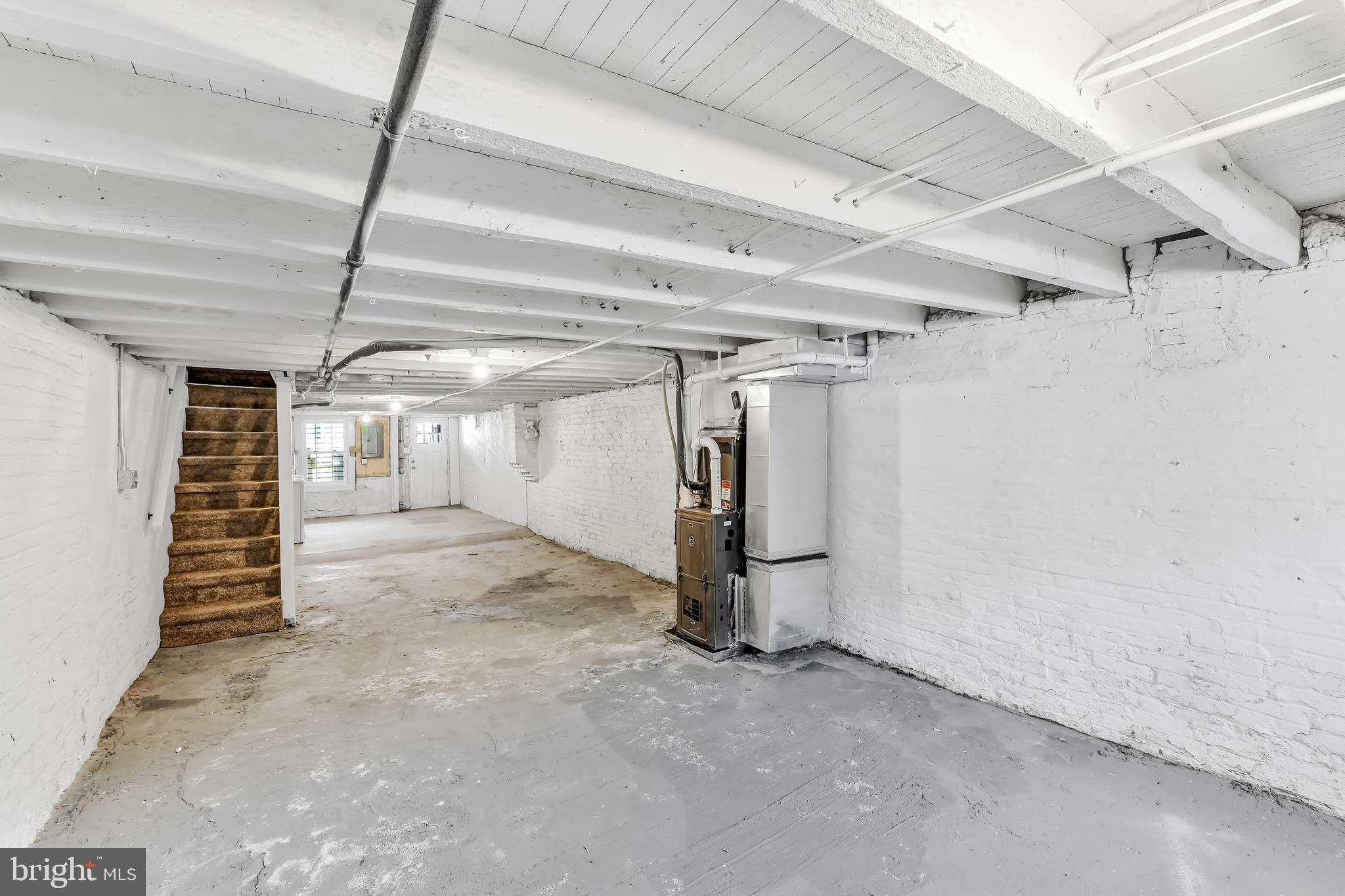 MCELDERRY PARK - Residential Lease