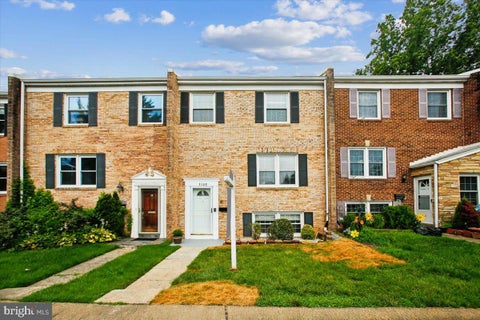 Photo of 3108 Cedar Grove Drive, FAIRFAX, VA 22031 (MLS # VAFX2323800)