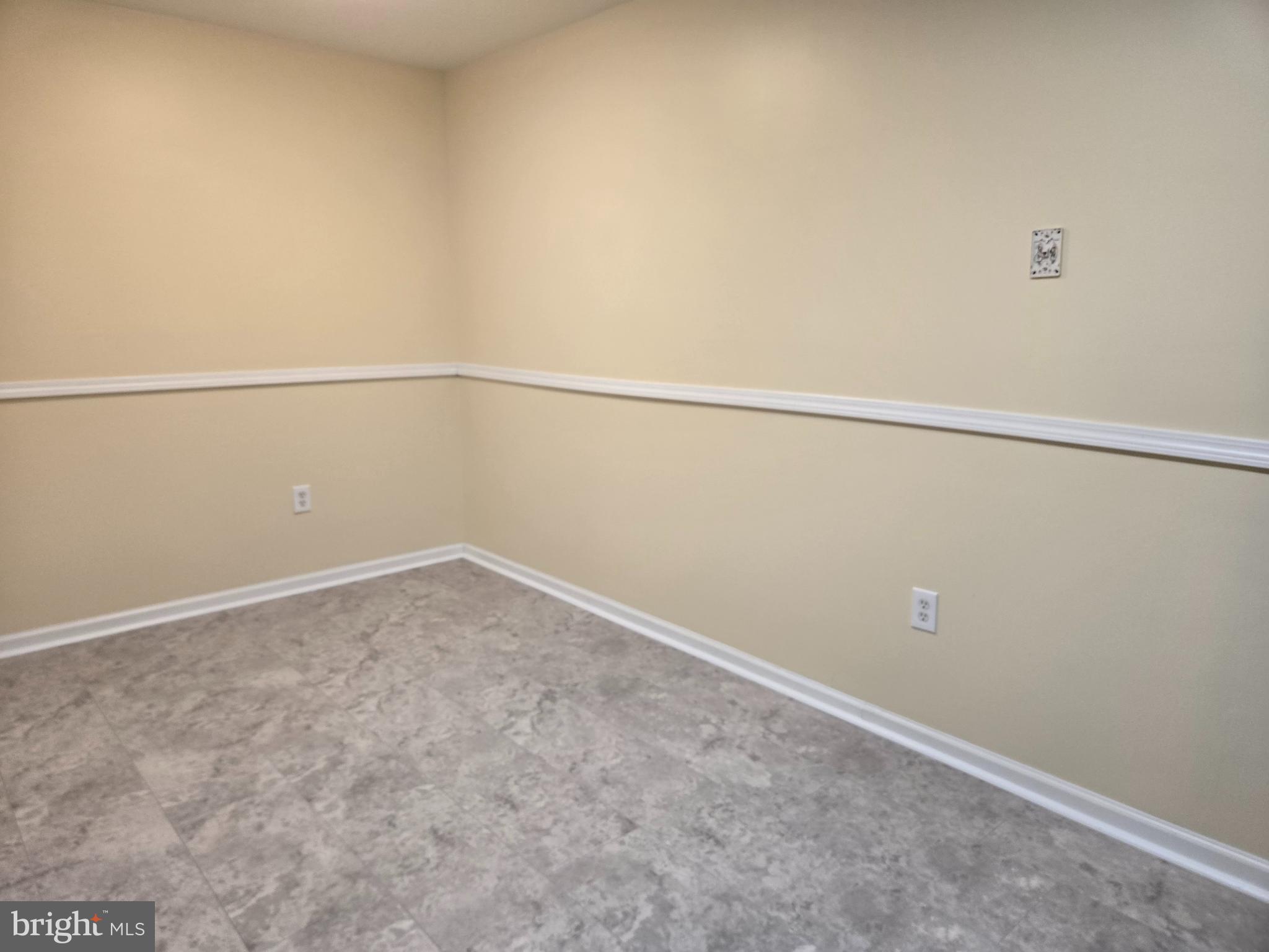 GERMANTOWN ESTATES - Residential Lease