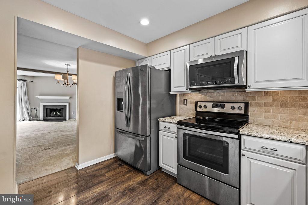 MAYS CHAPEL VILLAGE - Residential Lease