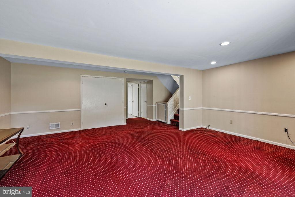 MAYS CHAPEL VILLAGE - Residential Lease