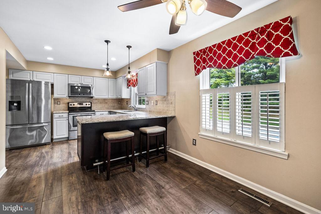 MAYS CHAPEL VILLAGE - Residential Lease