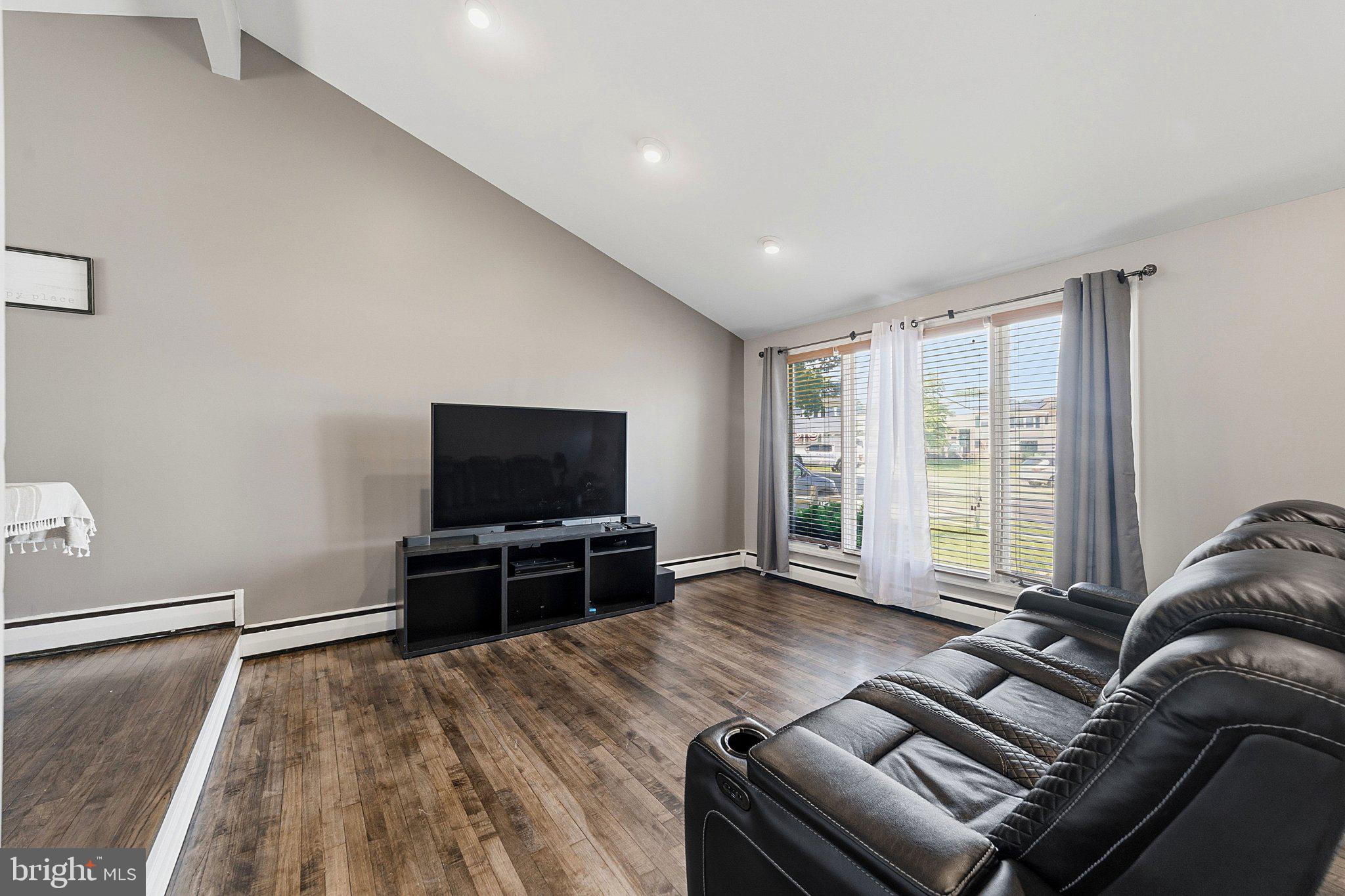 4 DUNLAP DRIVE