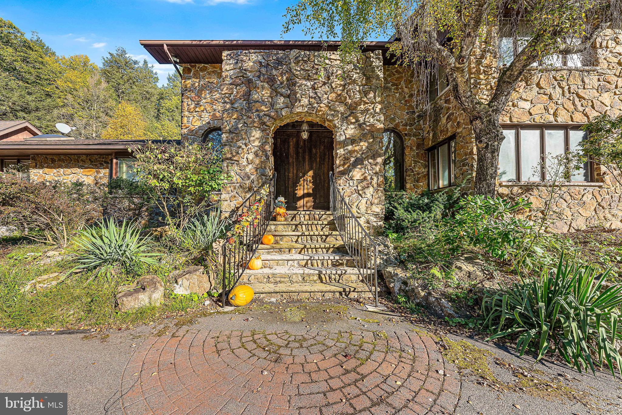 BEAR CREEK VILLAGE - Residential