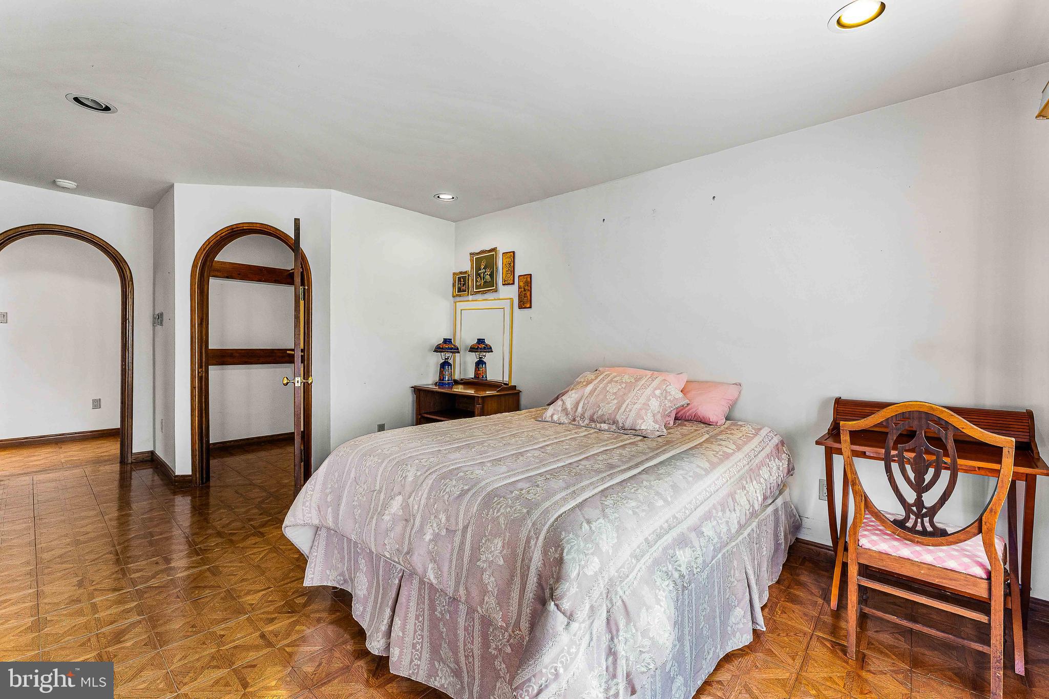 BEAR CREEK VILLAGE - Residential