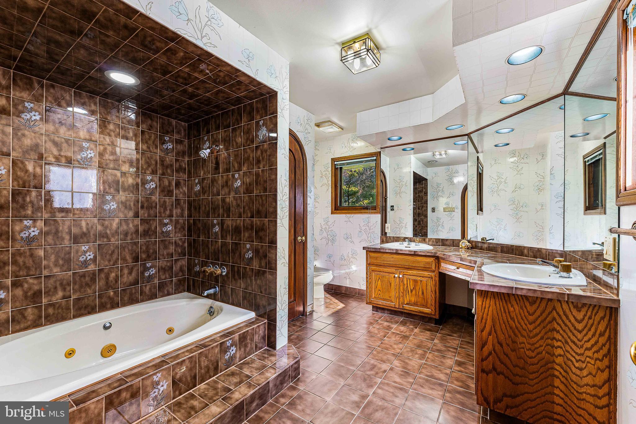 BEAR CREEK VILLAGE - Residential