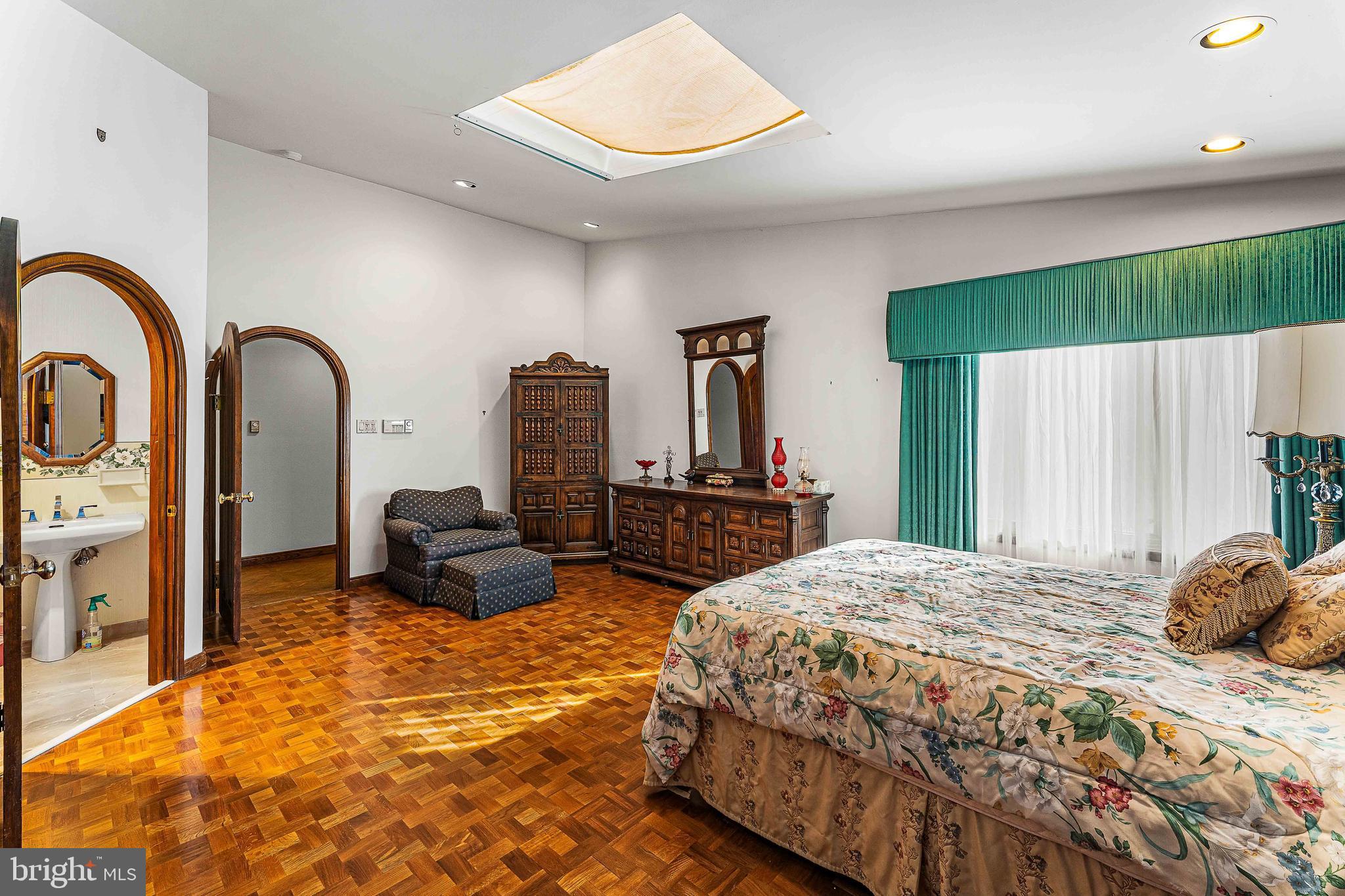 BEAR CREEK VILLAGE - Residential