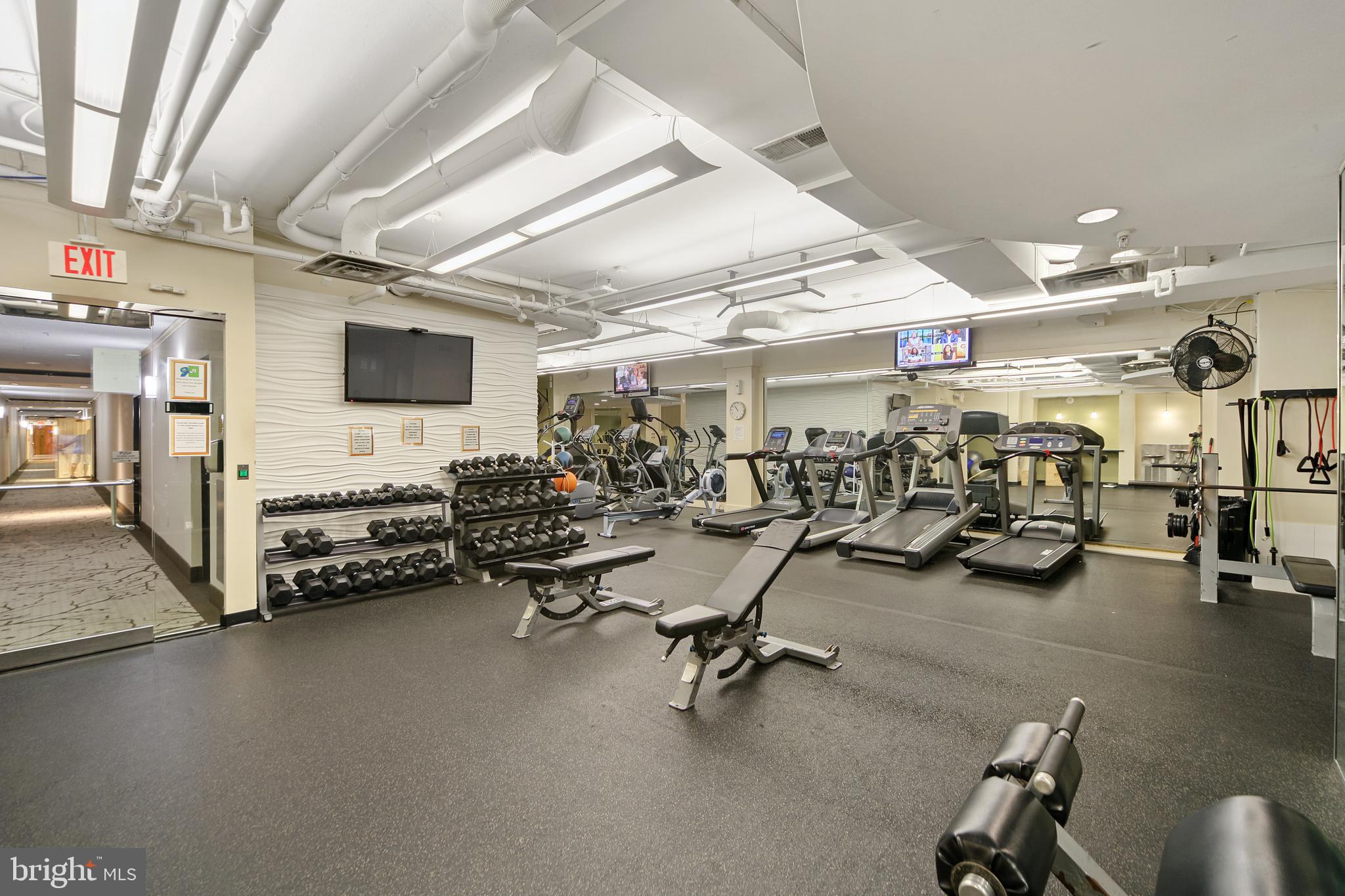 RENAISSANCE - Residential Lease