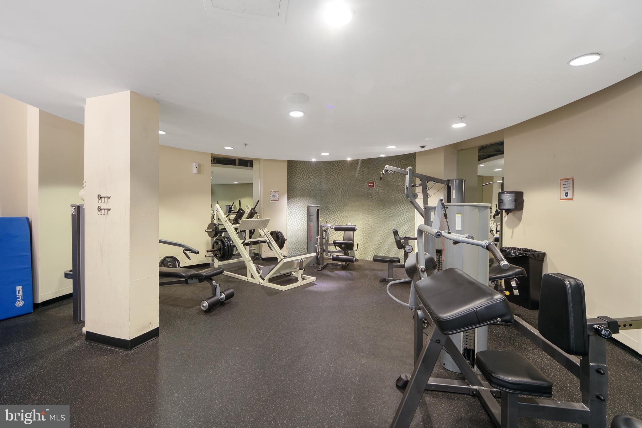 RENAISSANCE - Residential Lease